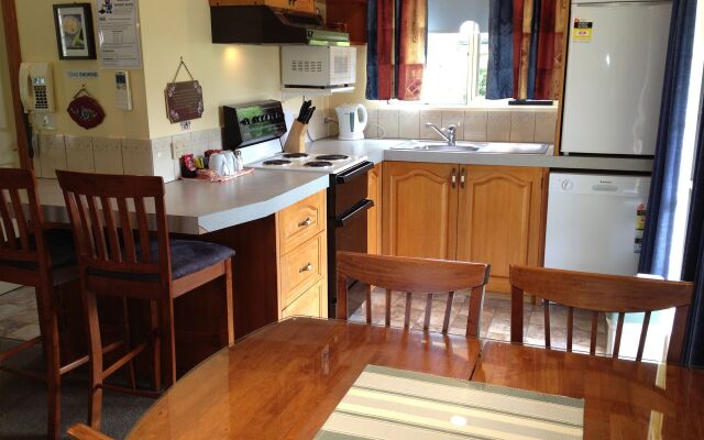 Swansea Cottages & Lodge Suites