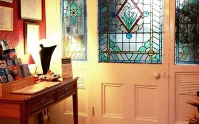 Rohaven Bed & Breakfast