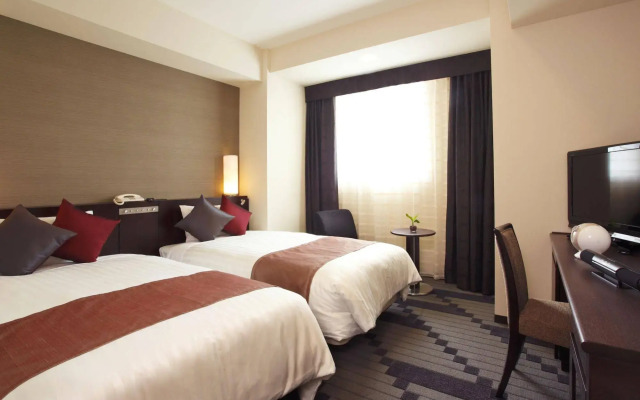 JR East Hotel Mets Yokohama Tsurumi