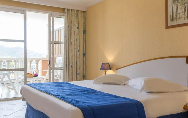 Village Cap Esterel Pierre & Vacances Hotel