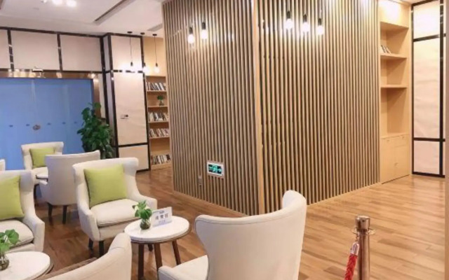 Days Inn by Wyndham Business Place Sichuan Bazhong