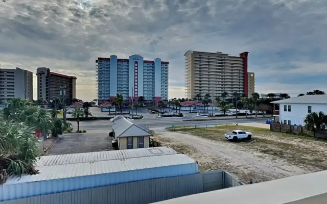 PC Beach Retreat C