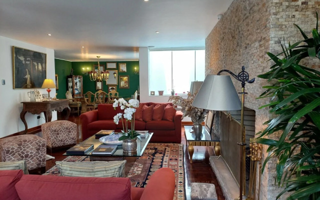 Ana Frank Boutique Hotel