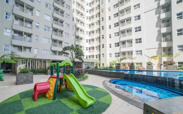 Spacious 2Br At Apartment Parahyangan Residence