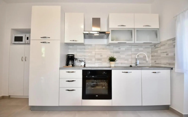 Apartment Erika - for 2 near the beach