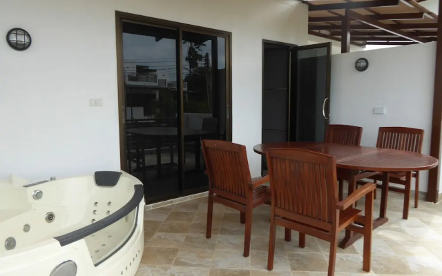 VIP Chain Resort