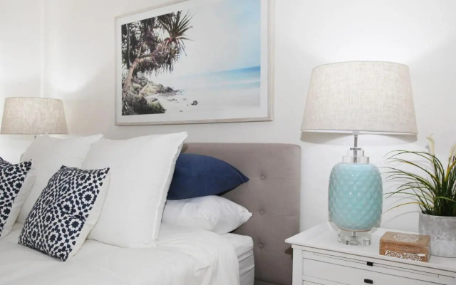 Windmill 4 - Two Bedroom Beachside Apartment on Parkyn Parade!