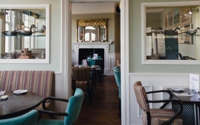 The George Hotel
