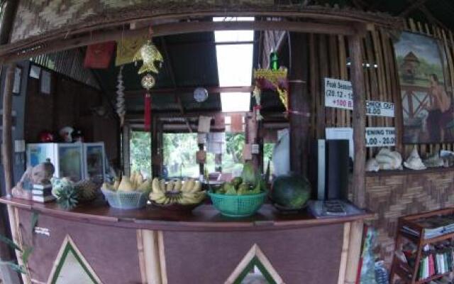 Lake View Bungalows