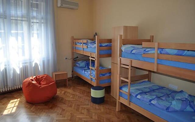 Habitat Hostel