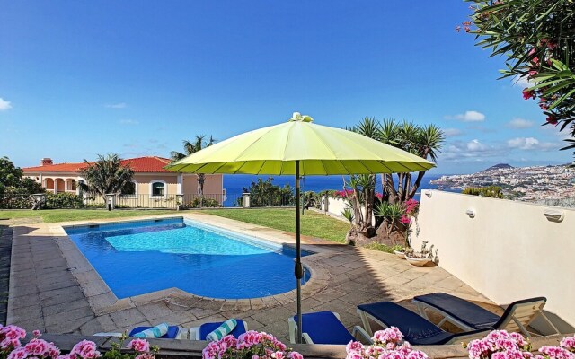Villa Vista Sol by MHM