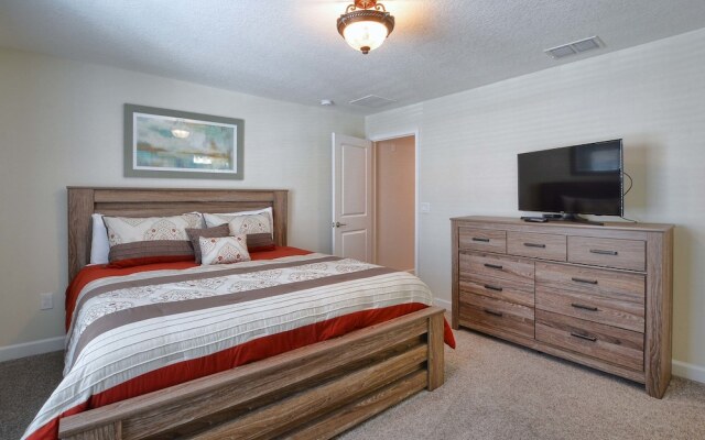 Storey Lake 4 Bedroom Townhome w Splashpool - 1616ST