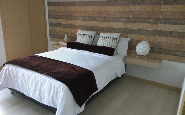 Beautiful Apartmentsuite With The Best Location In Medellin Free Wi-fi