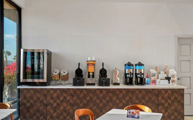 Signature Inn Indio I-10