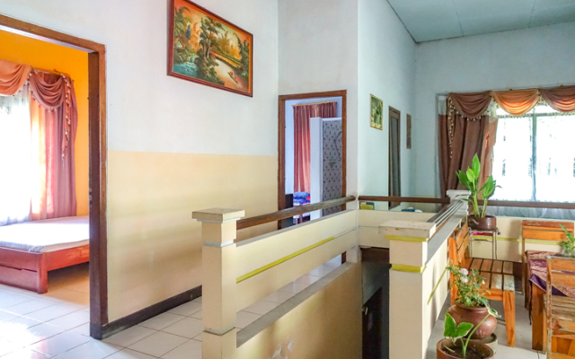 Pondok Sariqu Sunset Road RedPartner