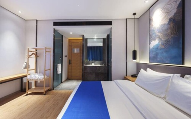 Qianna Baihe Boutique Hotel