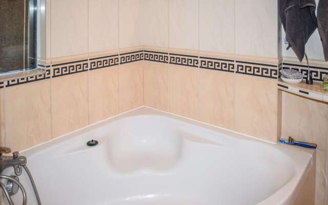 Awesome apartment in Mikolajki with WiFi