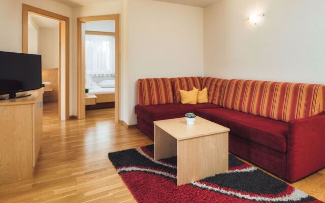 Apartment Ladis Fiss 10880