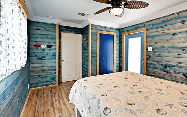 Sunrise Cabana by RedAwning 