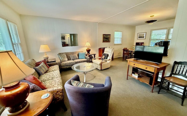 Henlopen Avenue 66