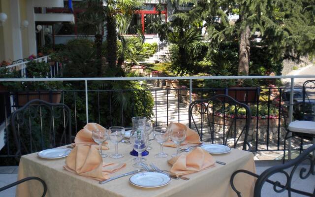 Hotel Metropole