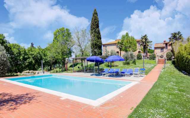 Typical Tuscan farmhouse with swimming pool and A/C