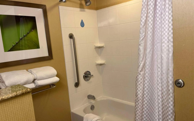 Sonesta Essential Junction City