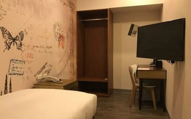 Skyone Hotel