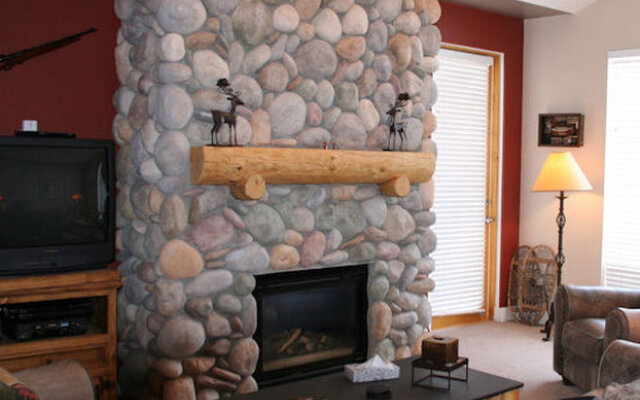 Snowstar in River Run by Alpine Lodging