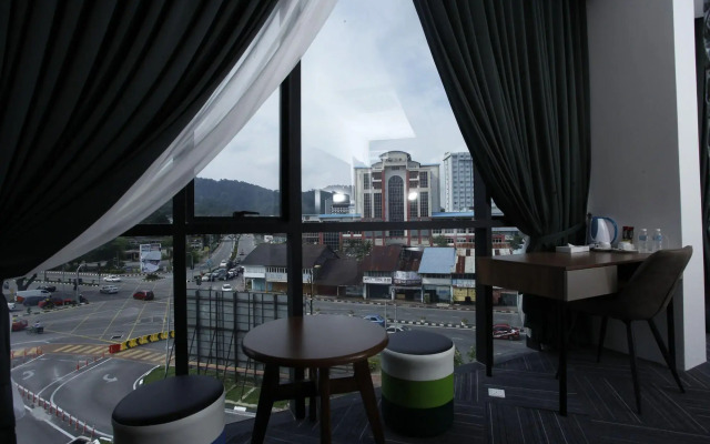 WE Hotel