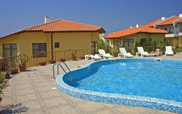 Montemar Villas