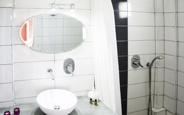 Stellas Guest House