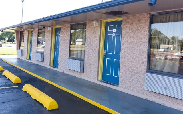 Regency Inn And Suites Muskogee
