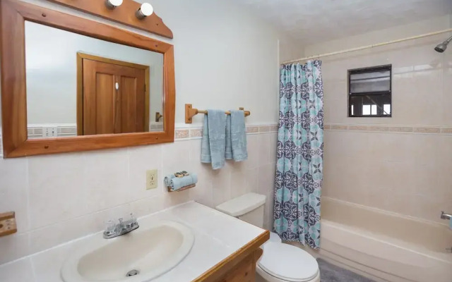 Roatan Ocean View- 2nd Floor 2 Bedroom Apts by RedAwning