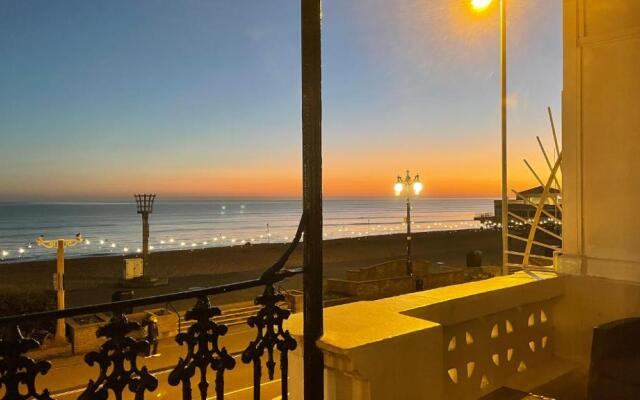 The Regency Studio - Stunning Seaview