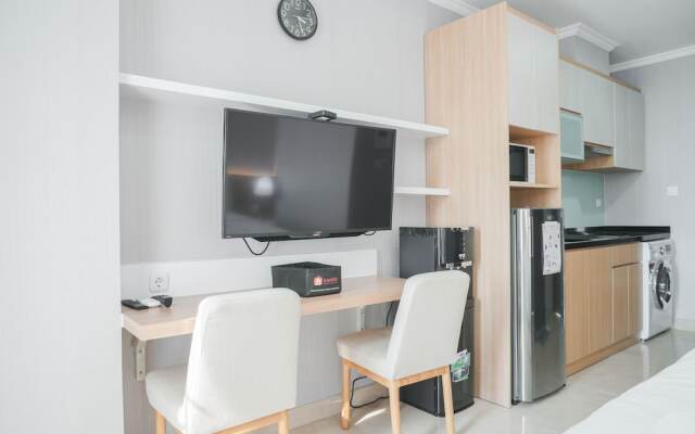 Comfort And Cozy Studio At Menteng Park Apartment