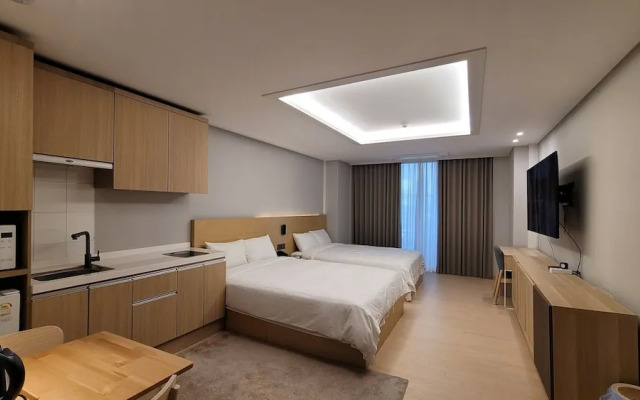 World Tourist Hotel