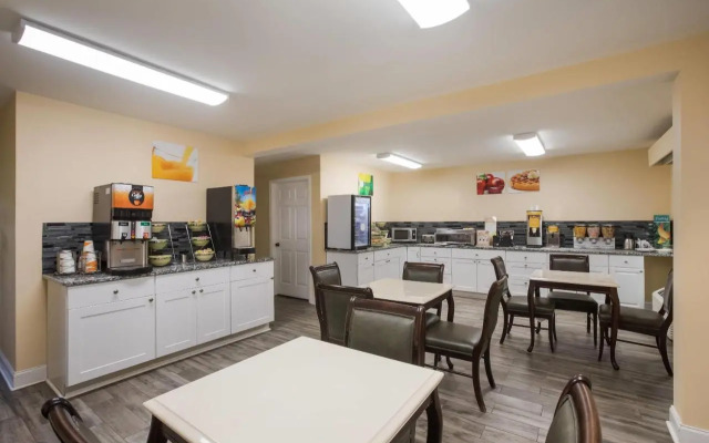 Quality Inn & Suites