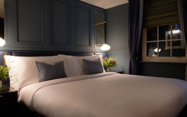 The Mayfair Townhouse – an Iconic Luxury Hotel