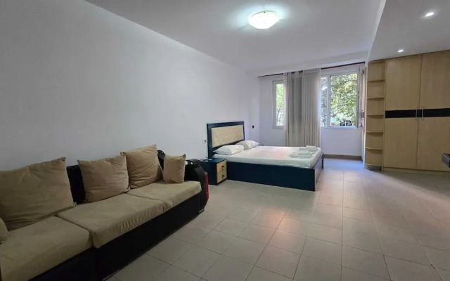 Tirent Apartment-Cozy 2-Bedroom Stay in Don Bosko