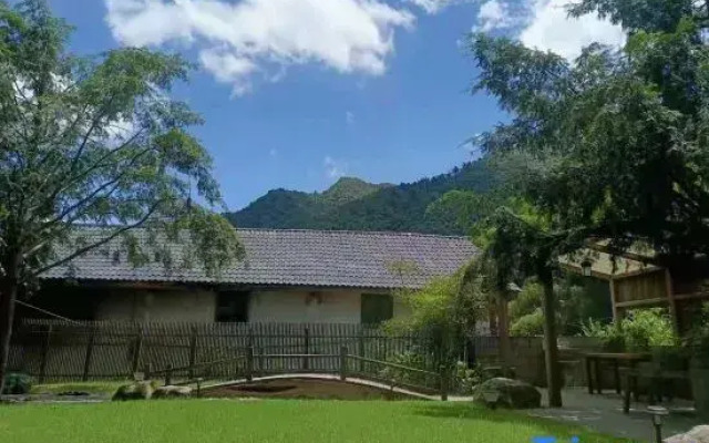 Daijiashan No.8 Hostel