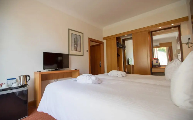 The Caleta Hotel Self-Catering Apartments