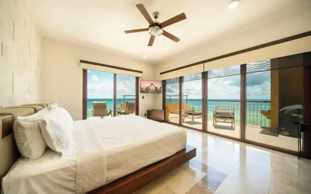 Beachfront Ocean View Penthouse Surf 408