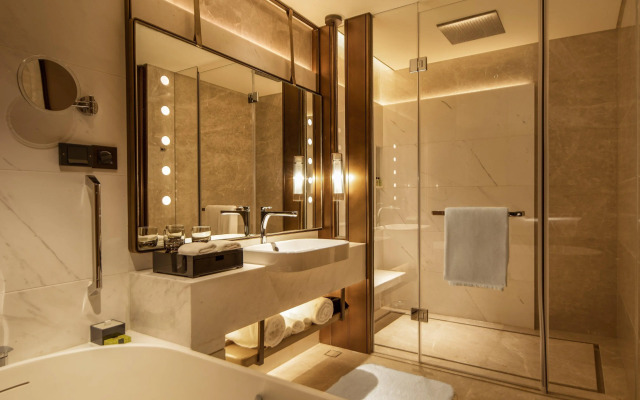 InterContinental Tianjin Yujiapu Hotel & Residences by IHG