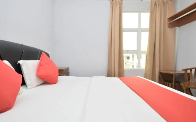 Hotel Grand Nadia By OYO Rooms