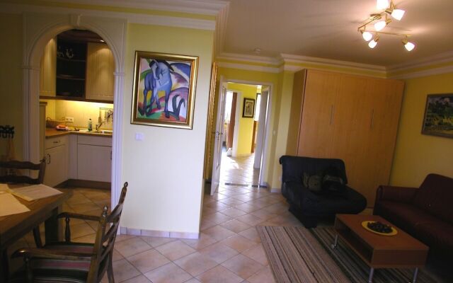 Ferienwohnungen Boddenstraße 55b