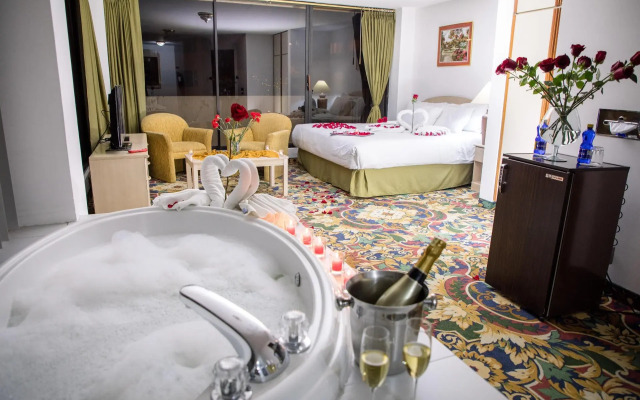 Stanford Suites Hotel