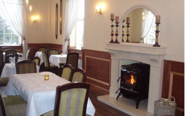Round Tower Hotel