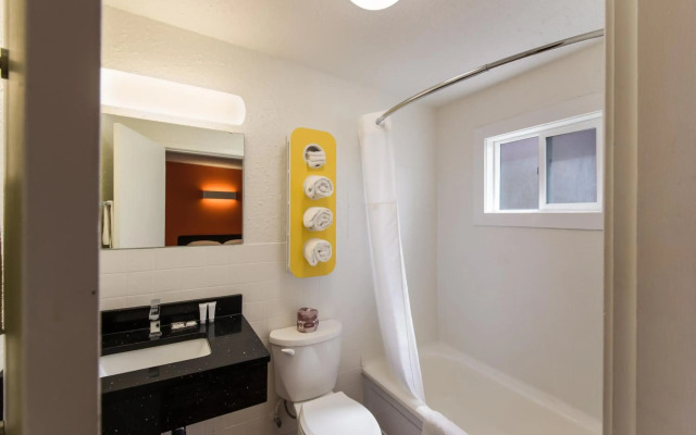 Motel 6 Cranbrook, BC
