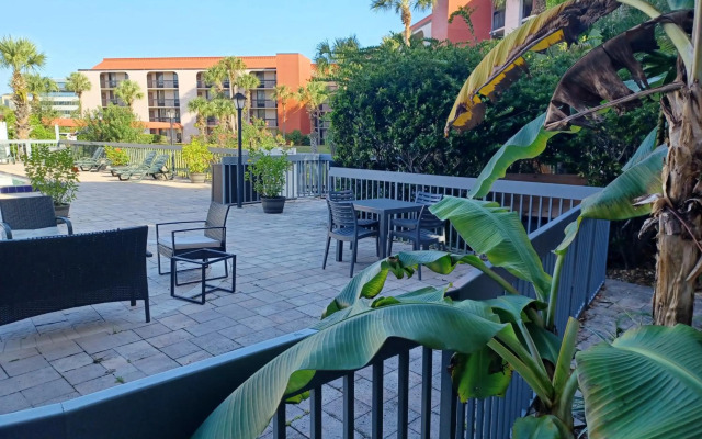 Grand Hotel Orlando at Universal Blvd - Shuttle to Theme Parks